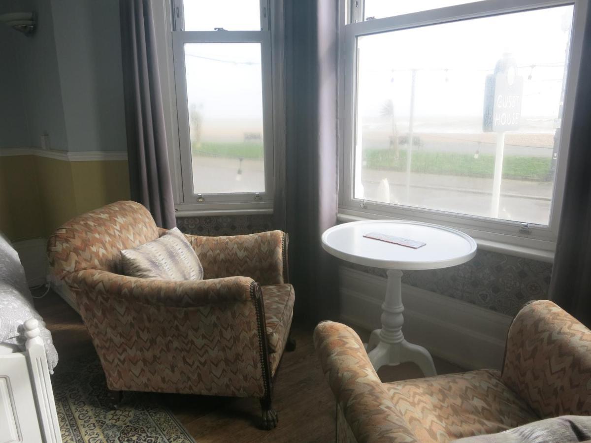וורטינג Marine View Guest House מראה חיצוני תמונה