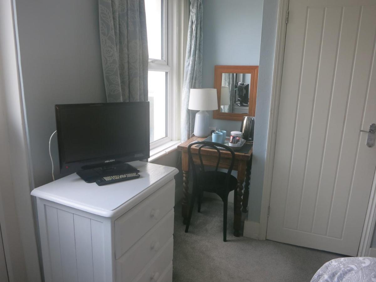 וורטינג Marine View Guest House מראה חיצוני תמונה