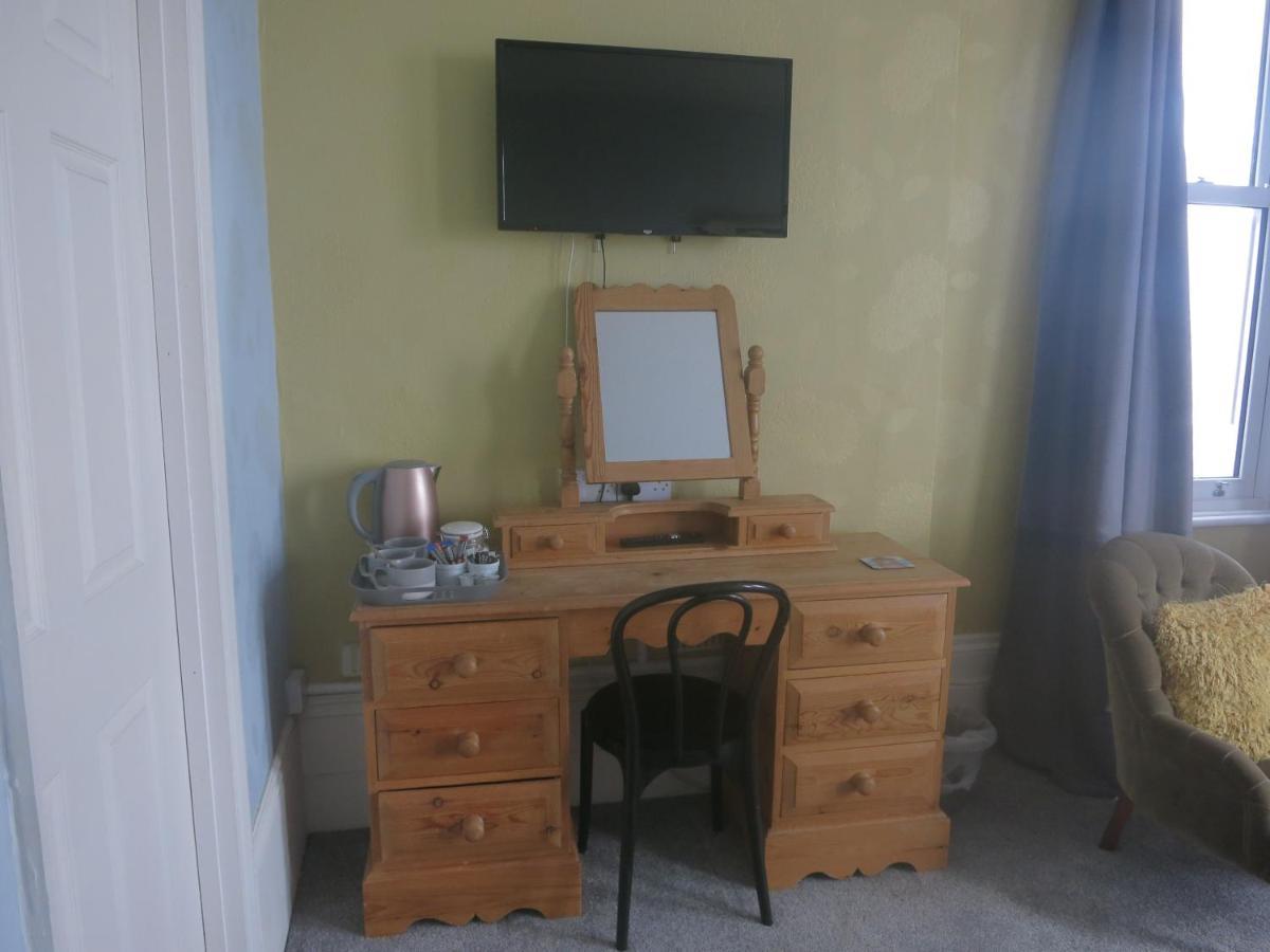 וורטינג Marine View Guest House מראה חיצוני תמונה