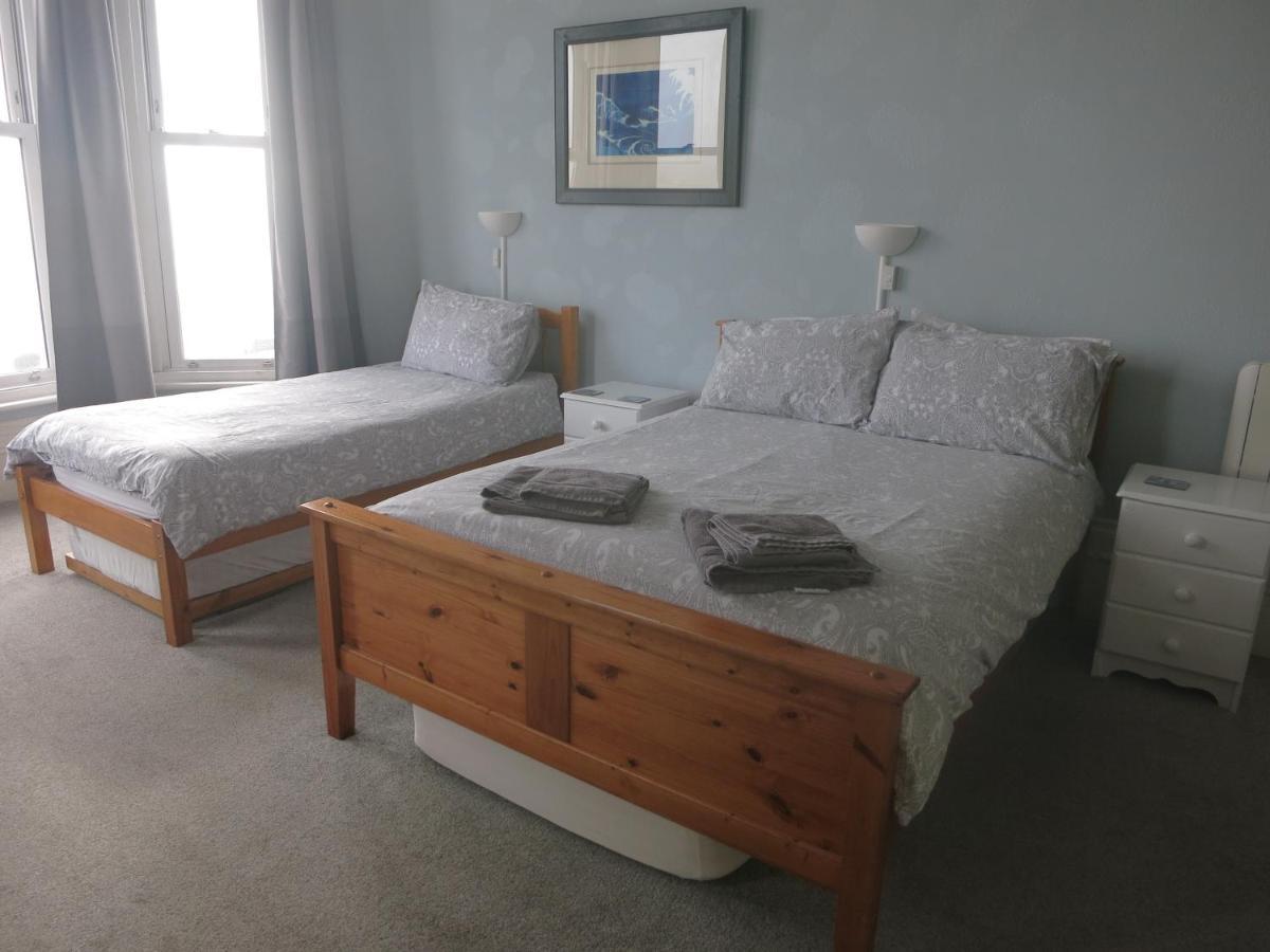 וורטינג Marine View Guest House מראה חיצוני תמונה