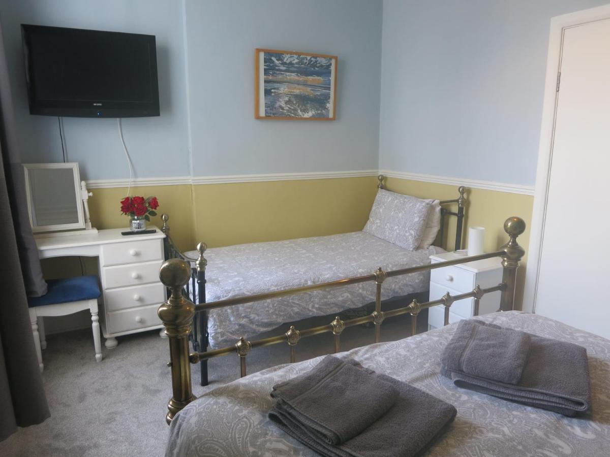 וורטינג Marine View Guest House מראה חיצוני תמונה