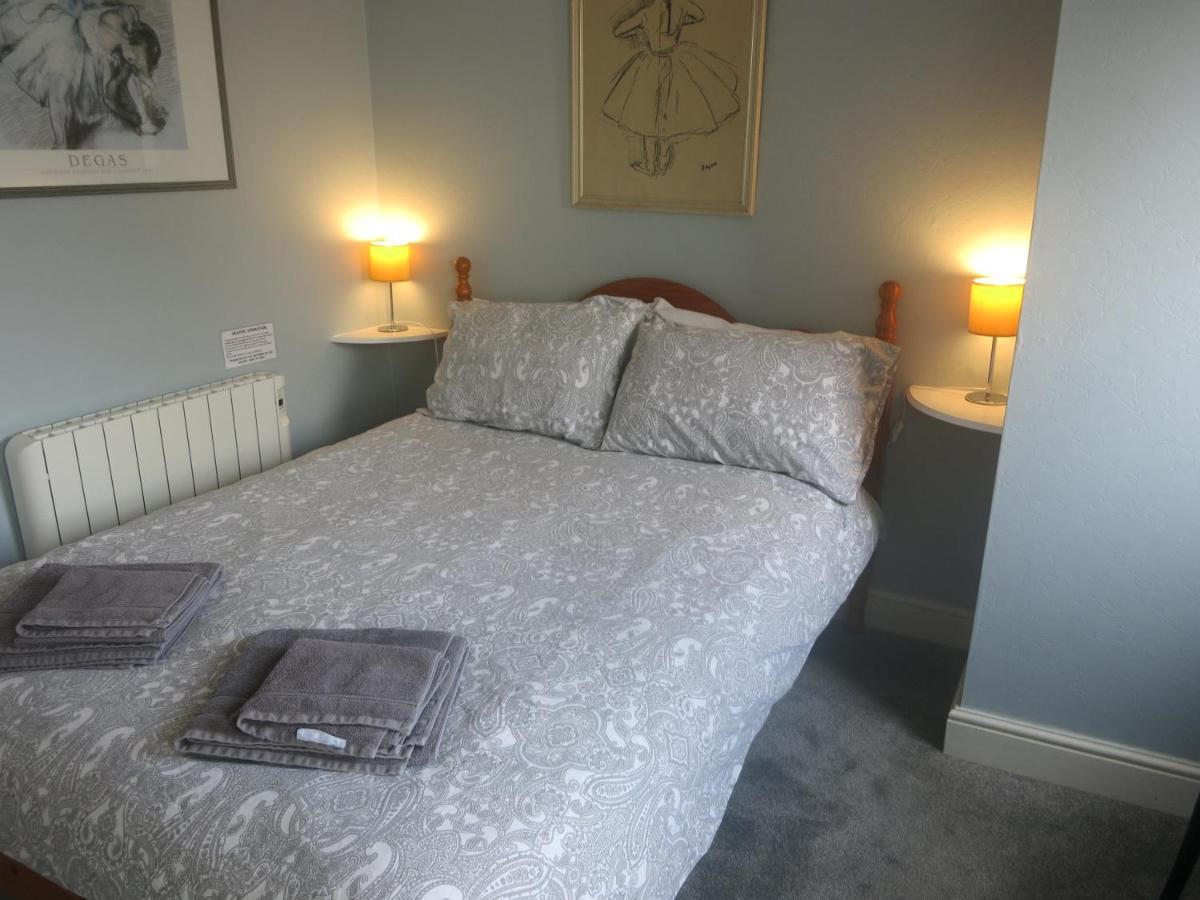 וורטינג Marine View Guest House מראה חיצוני תמונה